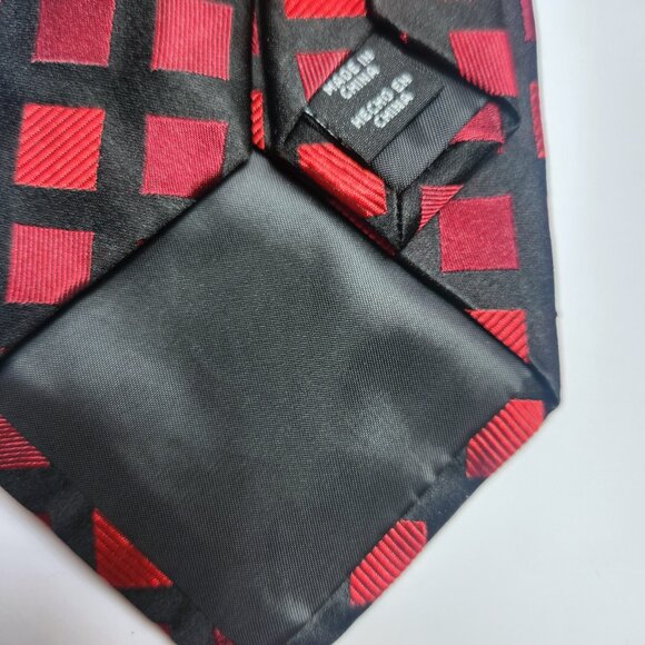 Croft And Barrow Tie Men's Silk Necktie Silk Red and Black 100% Silk - Picture 5 of 5
